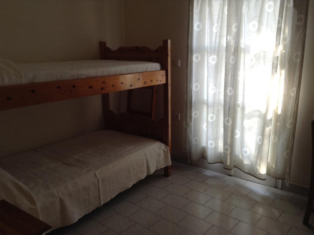 Rooms To Let Katerina & John'S Perissa  Zewnętrze zdjęcie