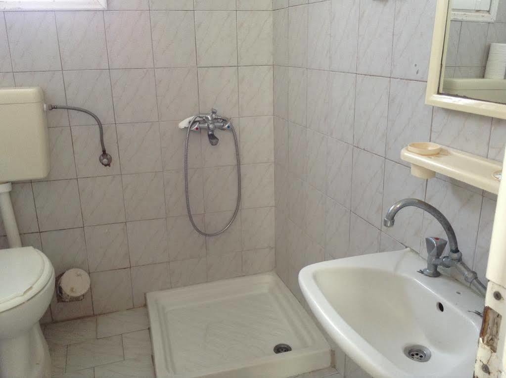 Rooms To Let Katerina & John'S Perissa  Zewnętrze zdjęcie